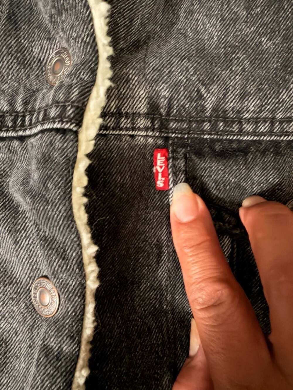Levi's Men's Vintage Fit Sherpa Trucker Jacket Win And Destroy Small 791290010 - Picture 8 of 10